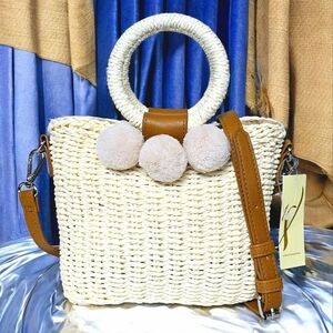🆕️Chic Pom-Pom Straw Bucket Bag – Your Year-Round Trendy In-Style Companion! 💕